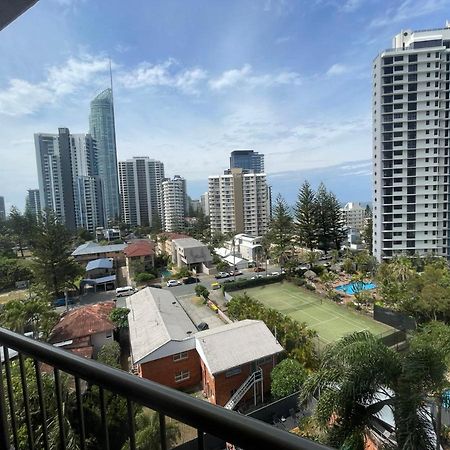 Aristocrat Apartments Gold Coast Exterior photo