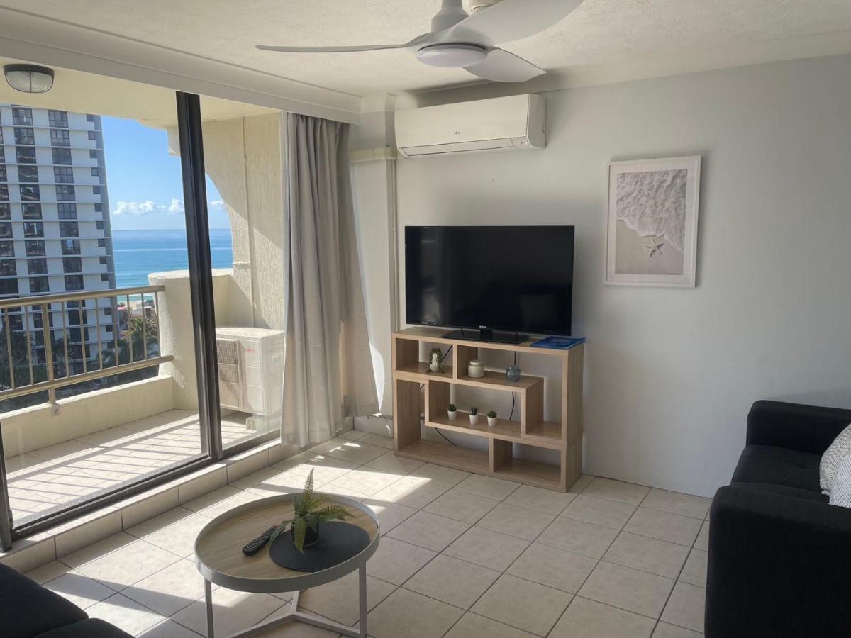 Aristocrat Apartments Gold Coast Exterior photo