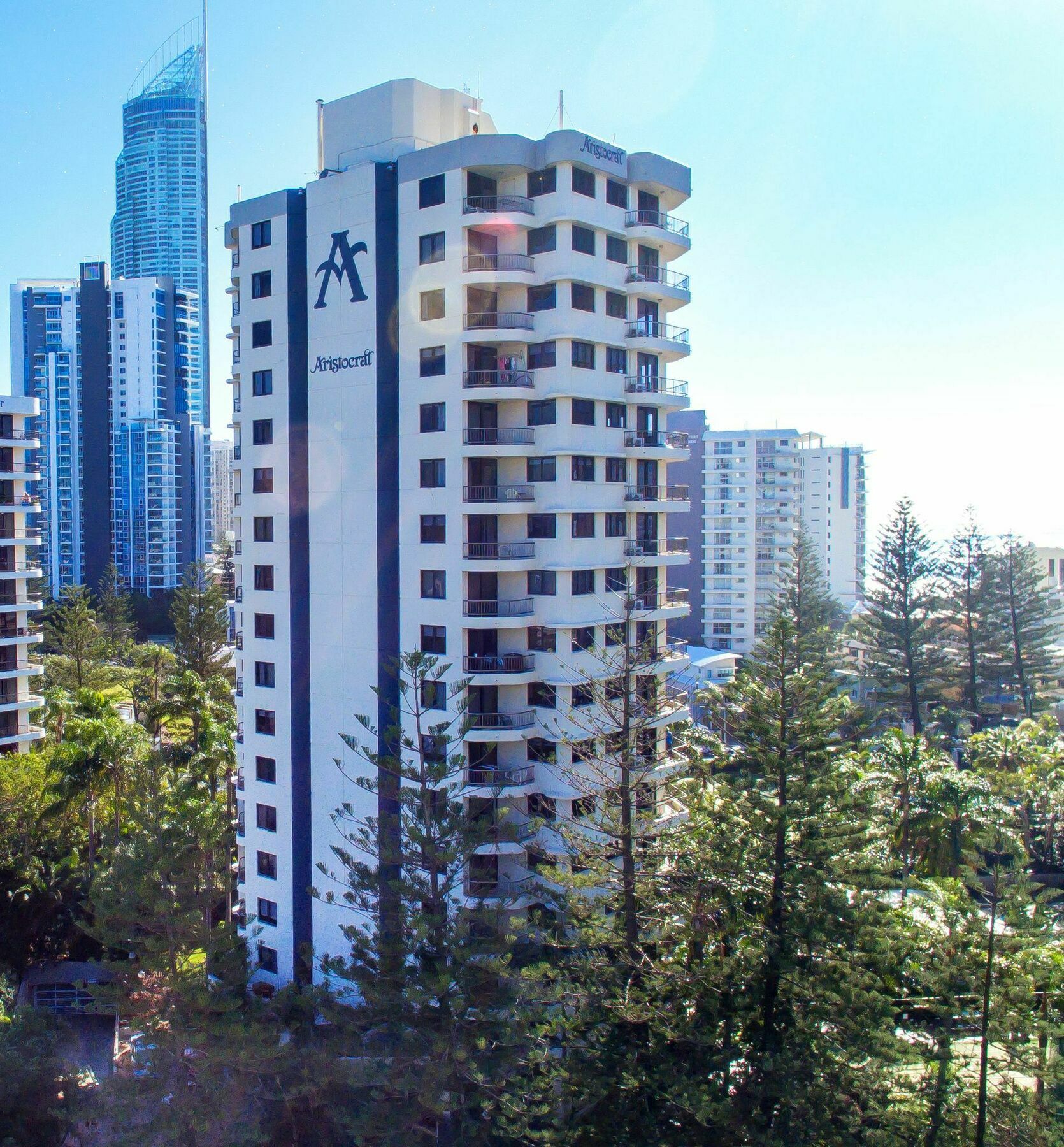Aristocrat Apartments Gold Coast Exterior photo